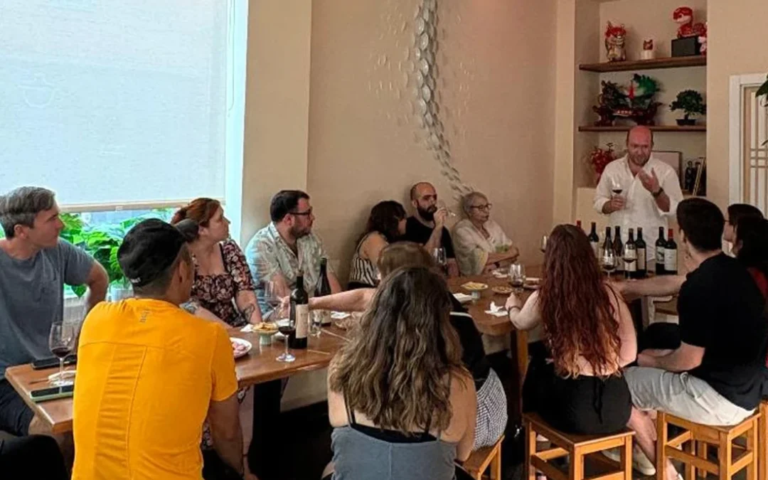 Cata de Vino & Tapeo Fusión Gourmet